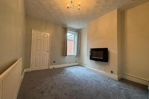 2 bedroom terraced house to rent, Northgate, Hessle