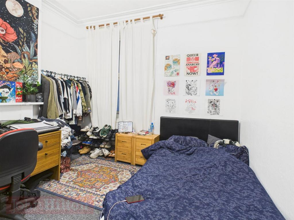 CAM02534 G0-PR0615-STILL008.jpg