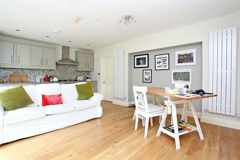 1 bedroom flat to rent, Ravenscourt Road, Hammersmith W6
