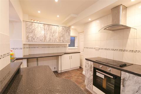 2 bedroom semi-detached house to rent, Rose Hill, Manchester M34