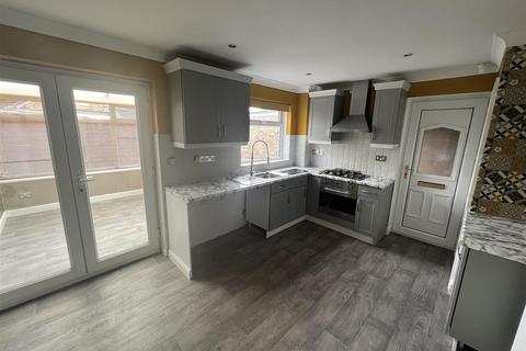 undefined, Green Island, Bilton