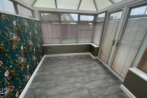 undefined, Green Island, Bilton
