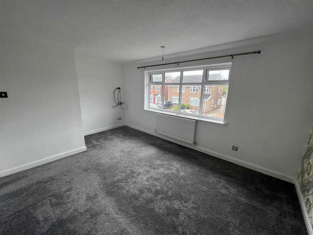 Bedroom 4.jpg
