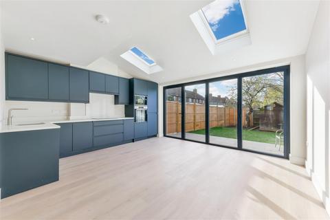 undefined, Abbotsbury Road, Morden SM4