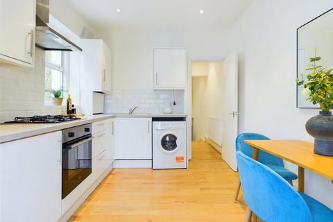 1 bedroom flat to rent, Crosby Road, Forest Gate E7