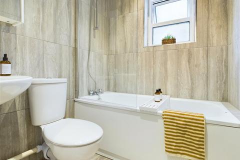 1 bedroom flat to rent, Crosby Road, Forest Gate E7