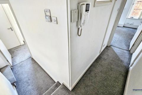 2 bedroom apartment to rent, Burns Street, Nottingham, NG7 4DT