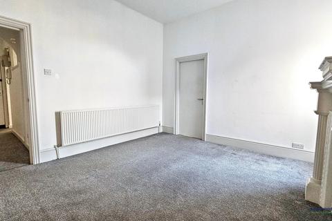 2 bedroom apartment to rent, Burns Street, Nottingham, NG7 4DT