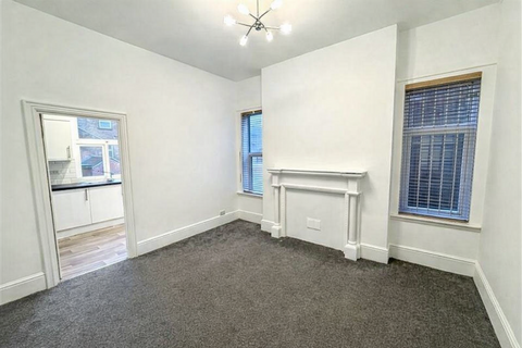 2 bedroom apartment to rent, Burns Street, Nottingham, NG7 4DT