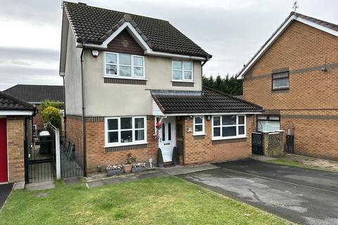 4 bedroom detached house for sale, 8 Bishopdale Close, Royton, Oldham, OL2 6YE