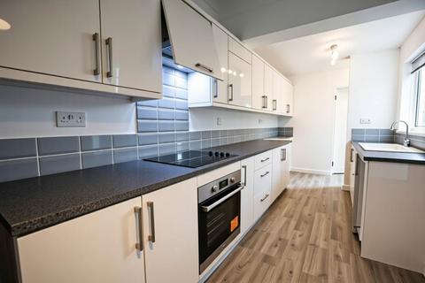 2 bedroom terraced house to rent, Highland Road, Norwich NR2