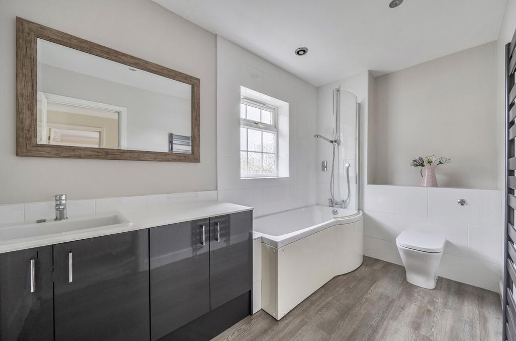 1383690 33 692869...