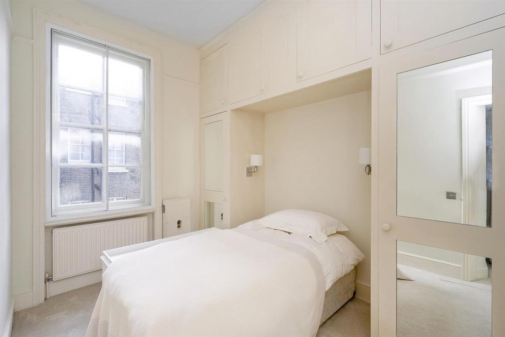 87676 Flat 23 Hereford House Fulham Road   (20) lo