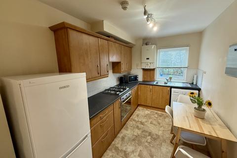 3 bedroom apartment to rent, Victoria Road, Dundee,