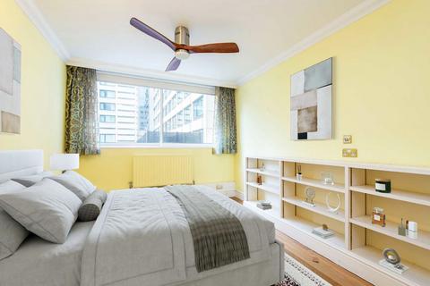 undefined, Upper Ground, London SE1