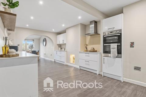 4 bedroom semi-detached house for sale, Arksey, South Yorkshire DN5