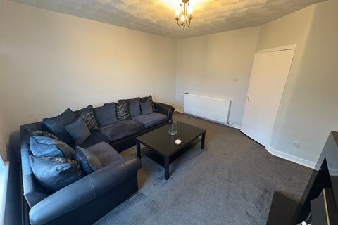 3 bedroom flat to rent, Haughburn Road, Glasgow, G53