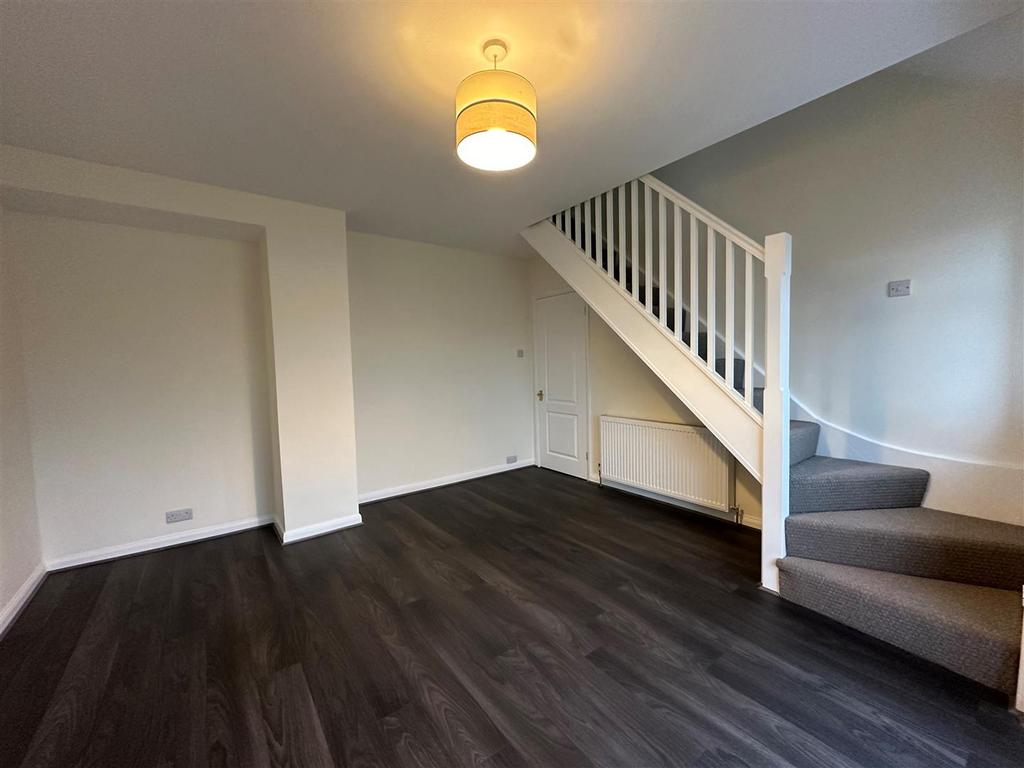 Living Room 1.jpg