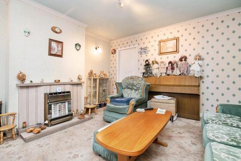 3 bedroom semi-detached house for sale, Greenoak Crescent, Woodsetton