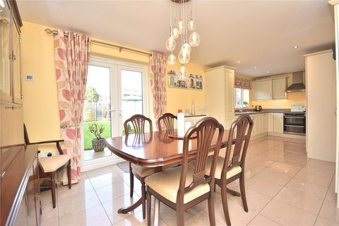 4 bedroom detached house for sale, Poplar Place, Whinmoor, Leeds, West Yorkshire