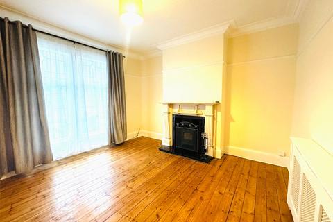 3 bedroom terraced house to rent, Thornhill Road, Longwood, Huddersfield, Kirklees, HD3