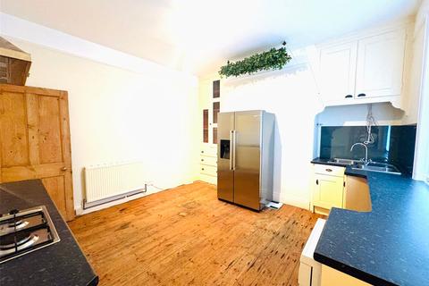 3 bedroom terraced house to rent, Thornhill Road, Longwood, Huddersfield, Kirklees, HD3