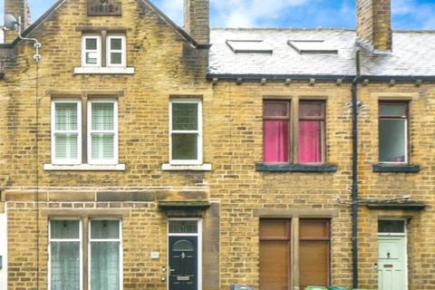 3 bedroom terraced house to rent, Thornhill Road, Longwood, Huddersfield, Kirklees, HD3