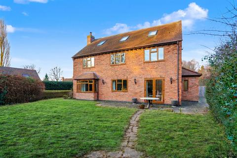 5 bedroom detached house for sale, Penns Lane, Eathorpe