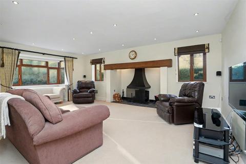 5 bedroom detached house for sale, Penns Lane, Eathorpe