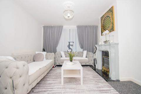 3 bedroom semi-detached house for sale, Hallam Crescent East, Leicester