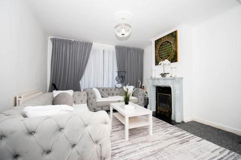 3 bedroom semi-detached house for sale, Hallam Crescent East, Leicester