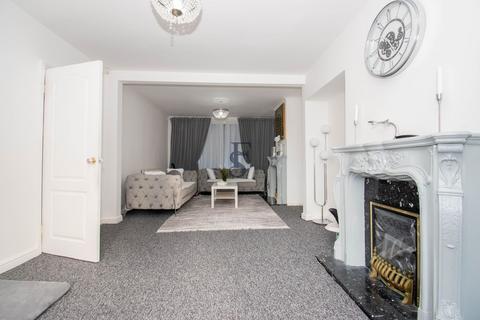 3 bedroom semi-detached house for sale, Hallam Crescent East, Leicester