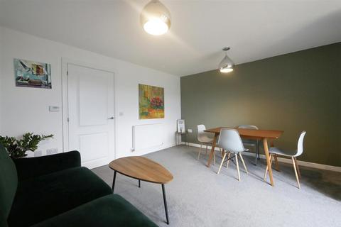 3 bedroom semi-detached house to rent, Clover Fields, Didcot OX11