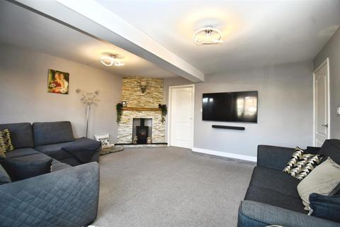 undefined, Highgrove Way, Kingswood, Hull