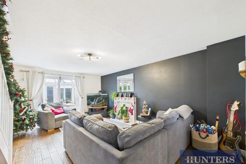 3 bedroom semi-detached house for sale, Ellerburn Drive, Bridlington, East Riding of Yorkshire