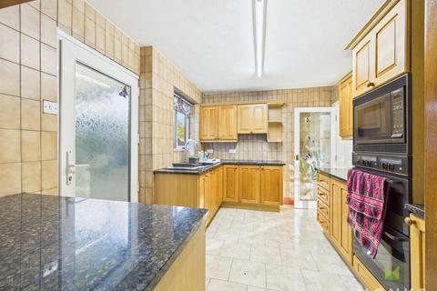 4 bedroom detached bungalow for sale, Weston Avenue, Oswestry