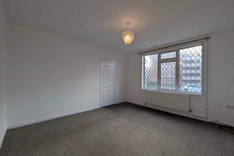 4 bedroom semi-detached house for sale, Aikman Avenue, Leicester LE3