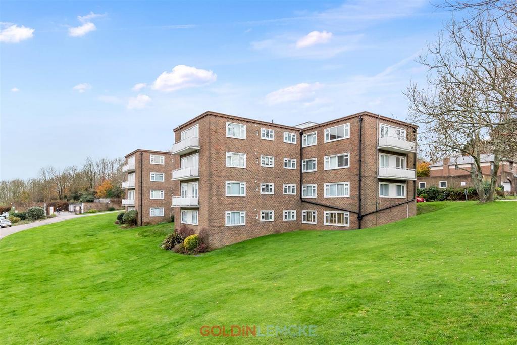 Woodland Court