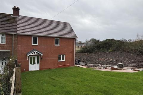 3 bedroom semi-detached house for sale, Brynmefys, Llanelli