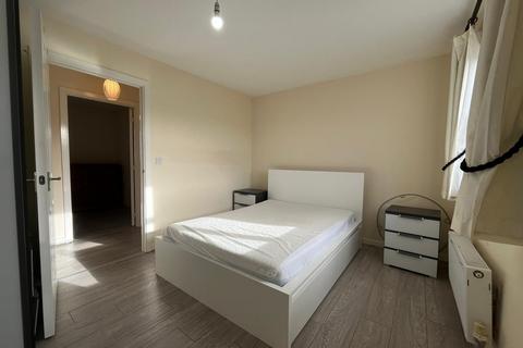 2 bedroom flat for sale, Mundesley Road