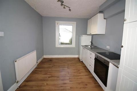3 bedroom terraced house for sale, North Road, Saltash, Cornwall, PL12 6BB
