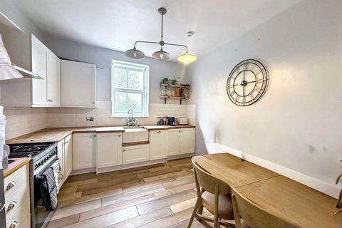 undefined, Wingrove Avenue, Fenham, Newcastle upon Tyne, Tyne and Wear, NE4 9AB