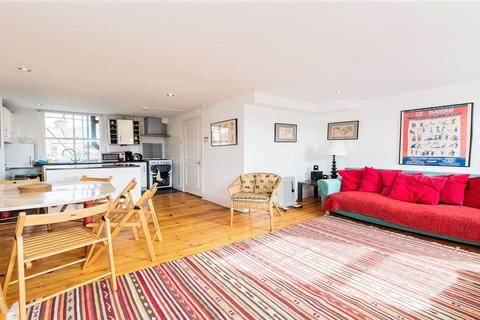4 bedroom flat to rent, Maygrove Road, London NW6