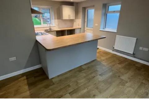 3 bedroom semi-detached house for sale, Brynmefys, Llanelli