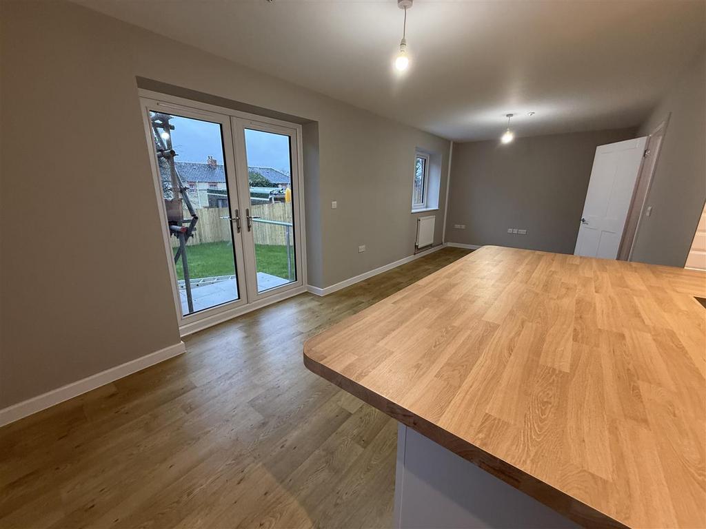 Open Plan Kitchen/Diner Lounge