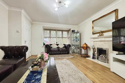 4 bedroom detached house for sale, Centurion Walk, Kingsnorth, Ashford