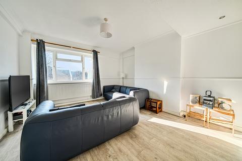 2 bedroom apartment for sale, Longfield Estate, London