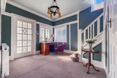 4 bedroom detached house for sale, Cromer Road, Southport PR8