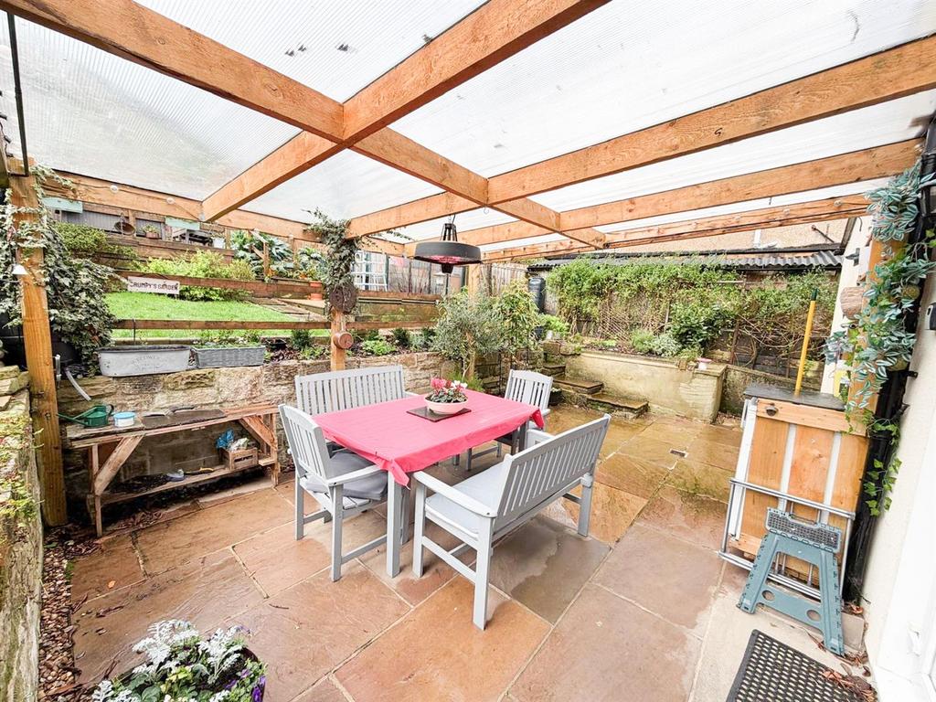 4 bed semi detached Sutton-in-Craven