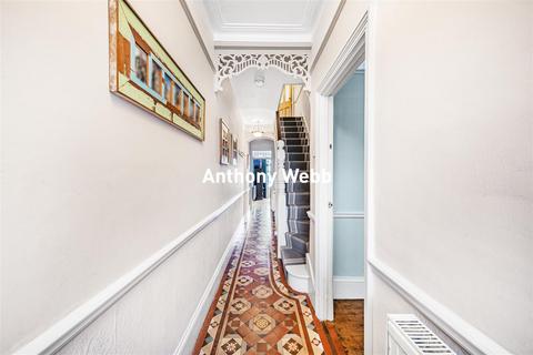 4 bedroom house for sale, Lightcliffe Road, Palmers Green, N13